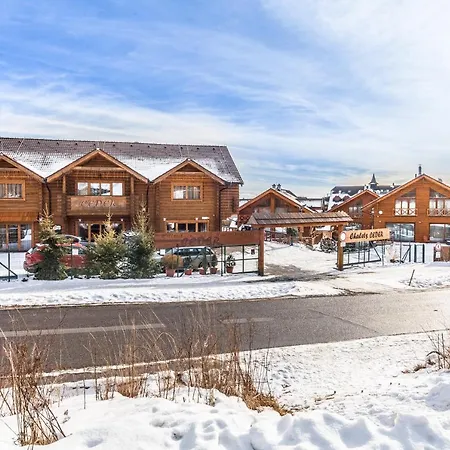Chalet Chalets Ceder Ii. Tatranska Lomnica