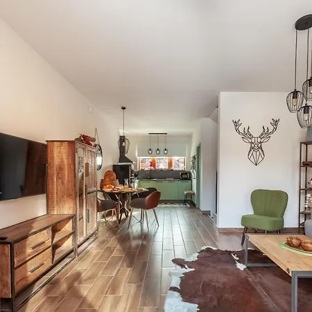 シャレー Chalets Ceder Ii.